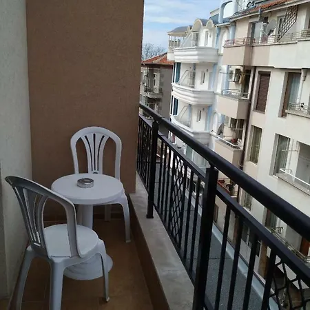 Apartament Студио Мая